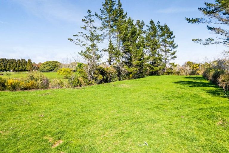 Photo of property in 14 Flint Road West, Stratford, 4332