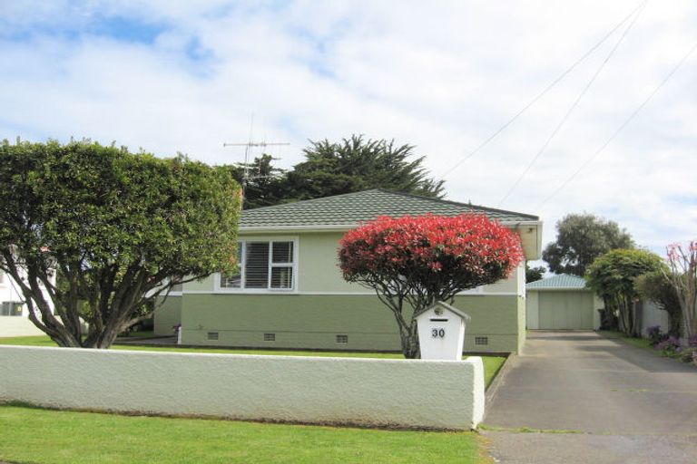 Photo of property in 30 Hadfield Crescent, College Estate, Whanganui, 4500