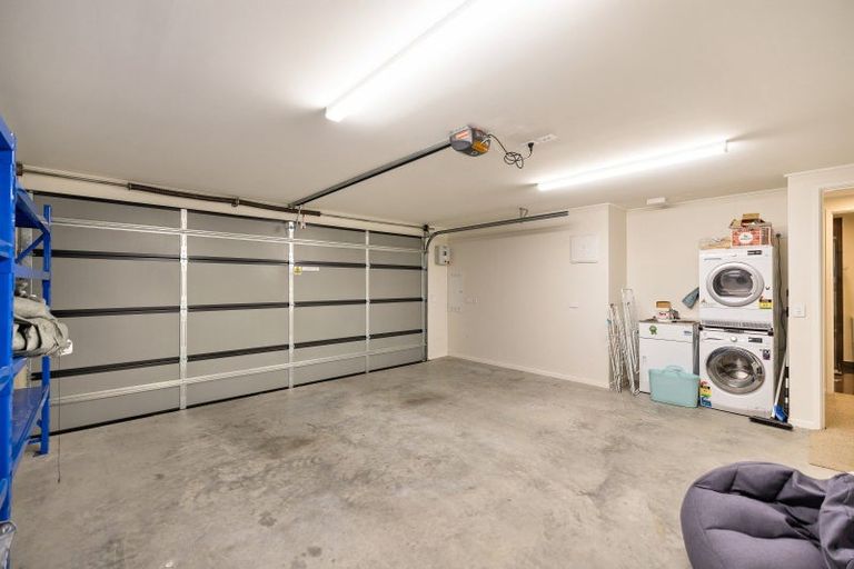 Photo of property in 35 Jacks Point Rise, Jacks Point, Queenstown, 9371