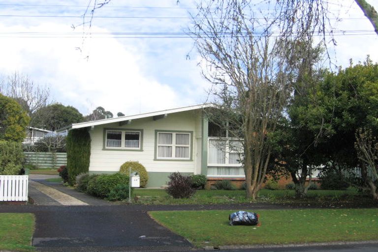 Photo of property in 42 Macdonald Road, Glenview, Hamilton, 3206