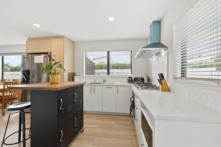 Photo of property in 18 Kopuru Road, Whenuapai, Auckland, 0618