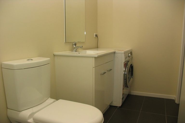 Photo of property in 18b Sainsbury Road, Fernhill, Queenstown, 9300