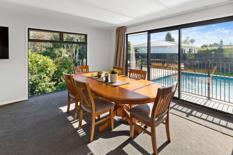 Photo of property in 136b Seaview Road, Westown, New Plymouth, 4310
