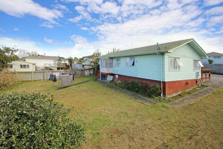 Photo of property in 24 Vetori Place, Clover Park, Auckland, 2023