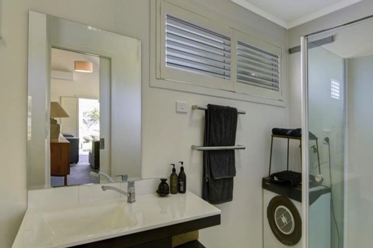 Photo of property in 40 Toka Road, Dalefield, Queenstown, 9371