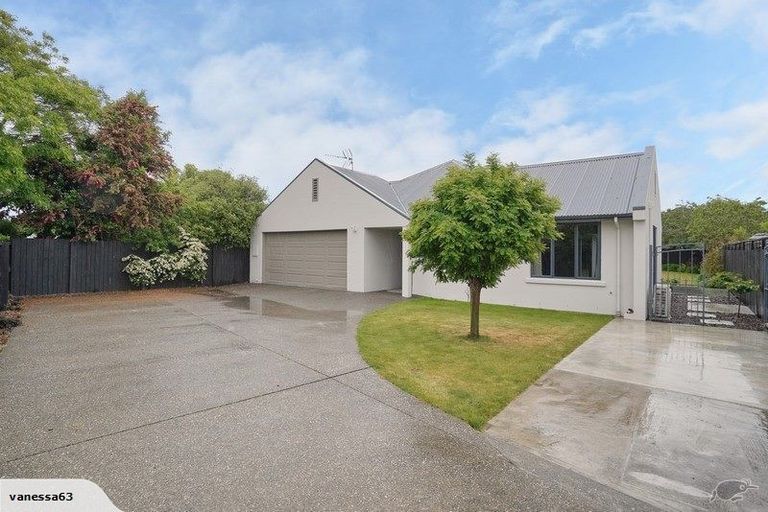Photo of property in 26 Rue De La Mare, Parklands, Christchurch, 8083