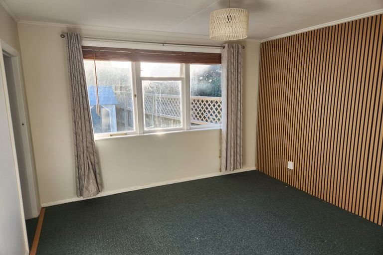 Photo of property in 4a Raukawa Street, Strathmore Park, Wellington, 6022
