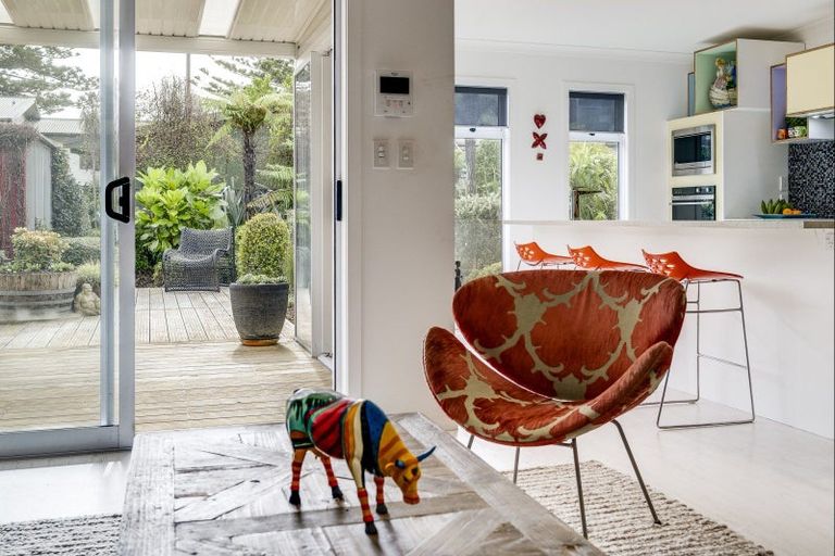 Photo of property in 132 Waghorne Street, Ahuriri, Napier, 4110