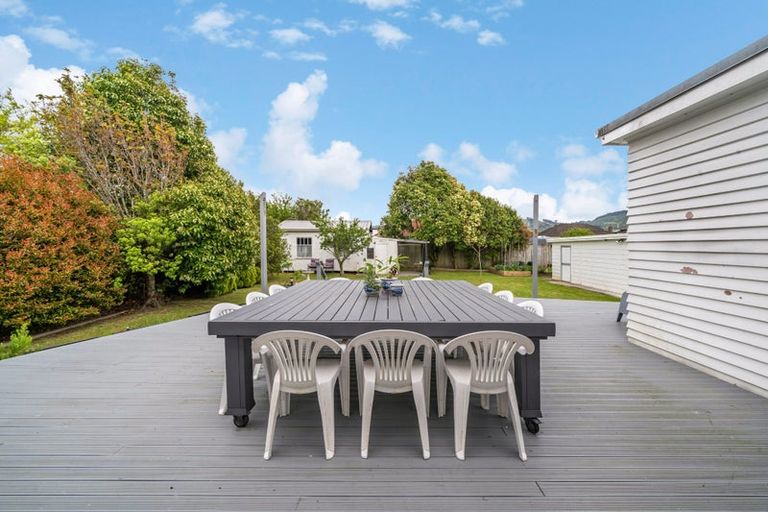 Photo of property in 11 Golders Road, Elderslea, Upper Hutt, 5018