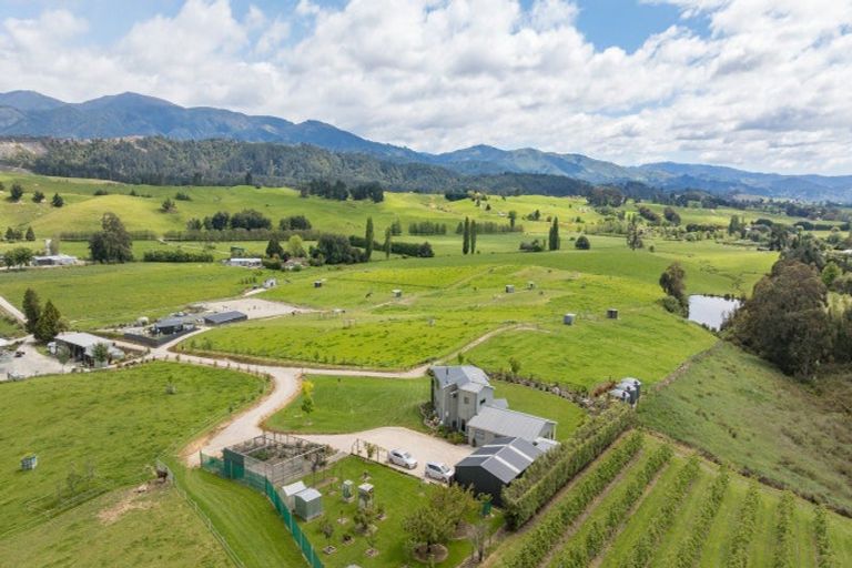 Photo of property in 237 Waiwhero Road, Lower Moutere, Upper Moutere, 7175