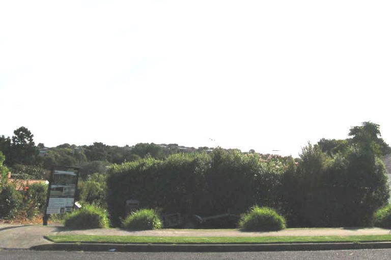 Photo of property in 1/15 Salem Place, Torbay, Auckland, 0630