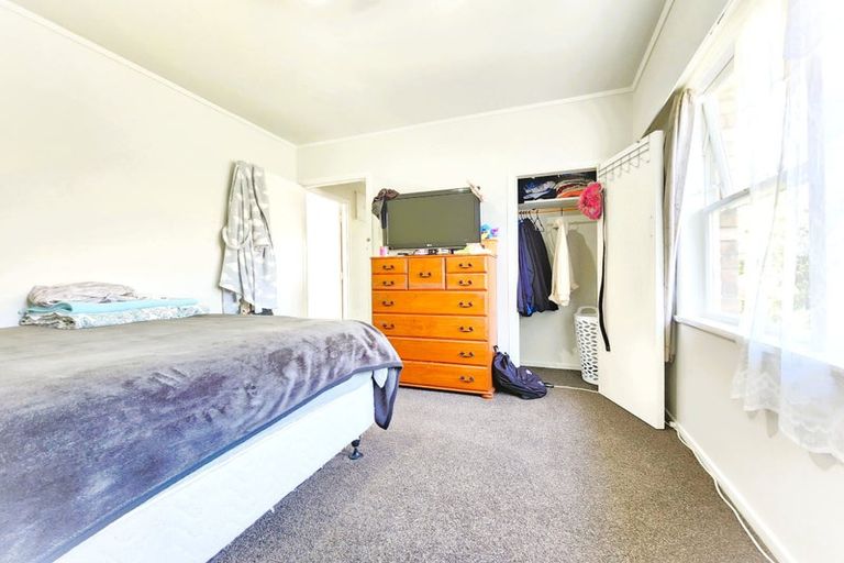 Photo of property in 28 Landscape Road, Papatoetoe, Auckland, 2025