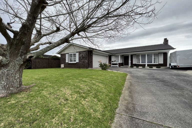 Photo of property in 37 Fratley Avenue, Farm Cove, Auckland, 2012