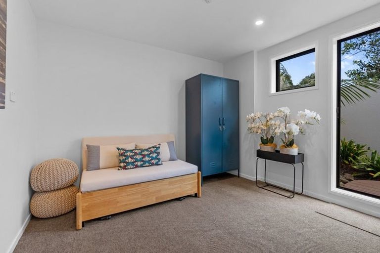 Photo of property in 14b Alfred Street, Northcote Point, Auckland, 0627