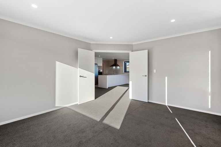 Photo of property in 62 Whakaturou Crescent, Pyes Pa, Tauranga, 3112