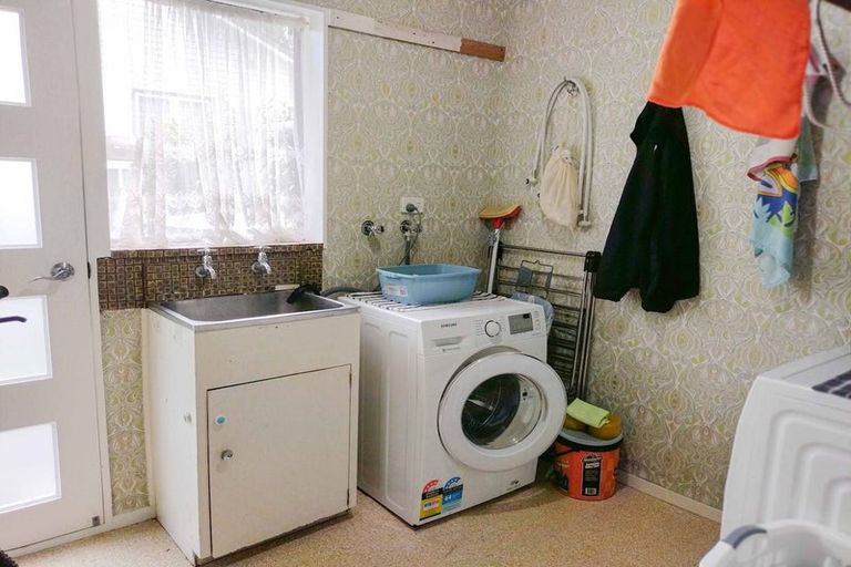 Photo of property in 1/26 Marlborough Street, Silverstream, Upper Hutt, 5019