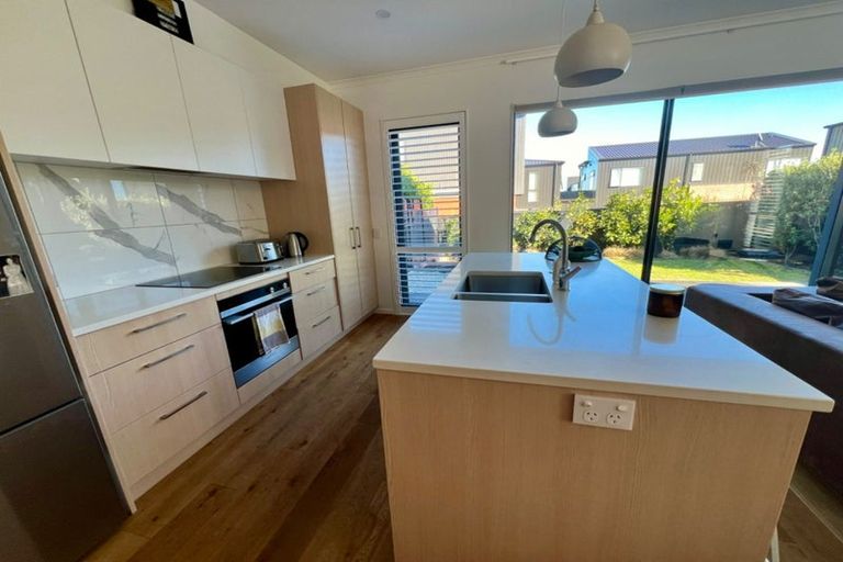 Photo of property in 4 Rutherford Street, Belmont, Auckland, 0622