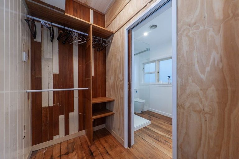 Photo of property in 5 Jalna Avenue, Khandallah, Wellington, 6035