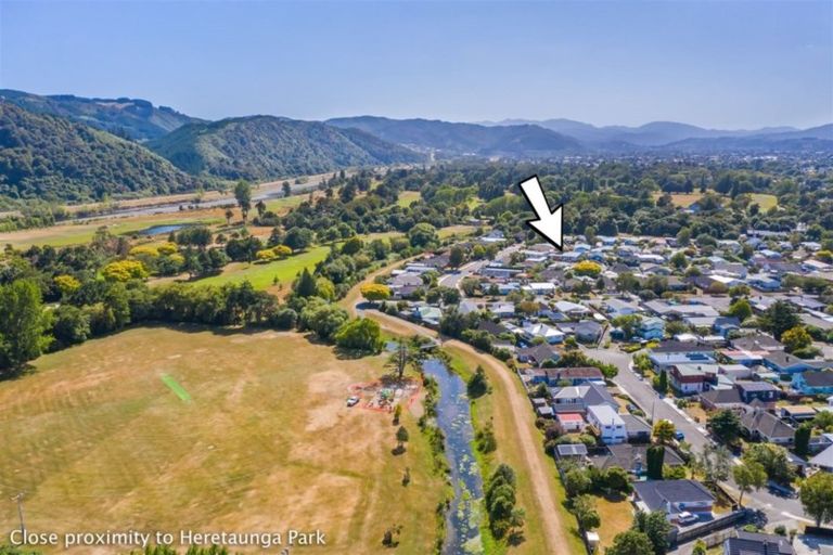 Photo of property in 3 Parera Grove, Heretaunga, Upper Hutt, 5018