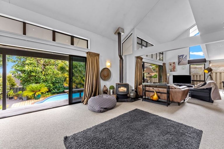 Photo of property in 9 Porritt Avenue, Chatswood, Auckland, 0626