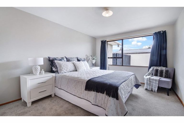 Photo of property in 2/5 Pegasus Avenue, North New Brighton, Christchurch, 8083