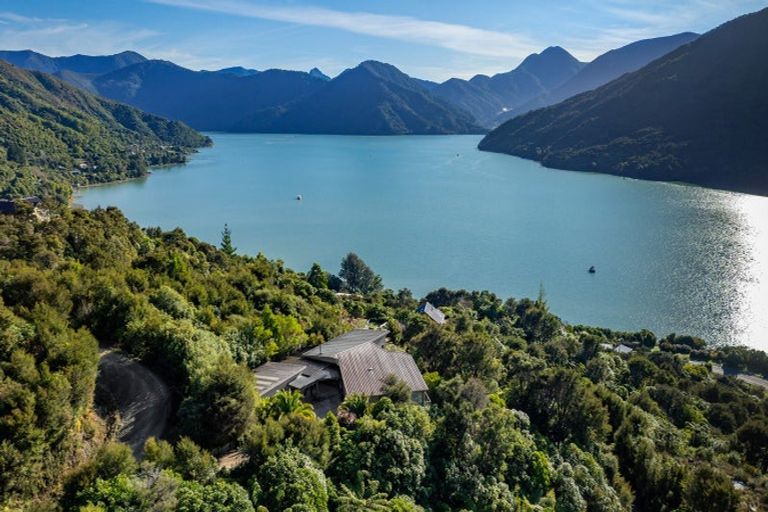 Photo of property in 50 Tepuia Heights, Havelock, Picton, 7281