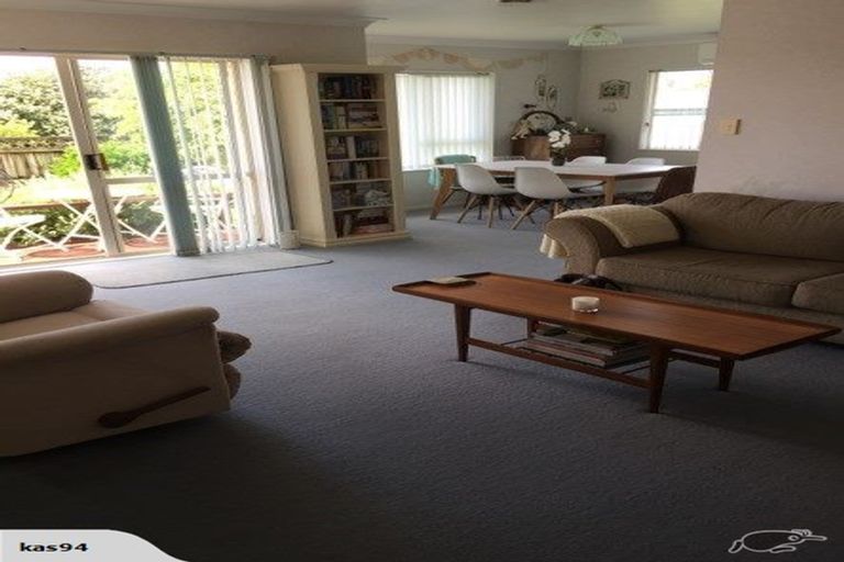 Photo of property in 8b Garden Terrace, Pukekohe, 2120