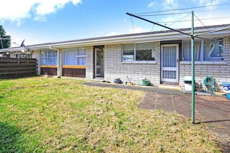 Photo of property in 3/2 Birdwood Avenue, Papatoetoe, Auckland, 2025