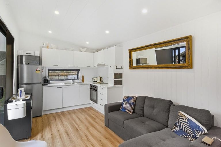 Photo of property in 49 Walton Road, Paraparaumu Beach, Paraparaumu, 5032