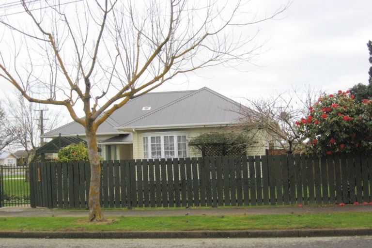 Photo of property in 1 Princes Street, Levin, 5510