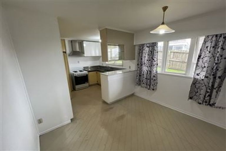 Photo of property in 140a Golf Road, Titirangi, Auckland, 0600