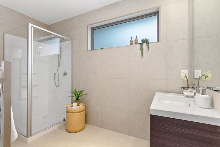 Photo of property in 35 Roundel Crescent, Whenuapai, Auckland, 0618