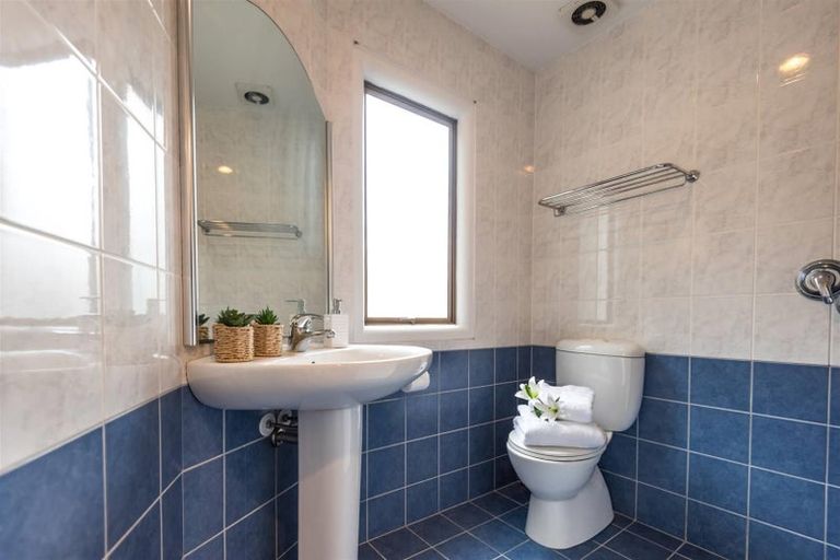 Photo of property in 6 Shepherds Road, Papakura, 2110