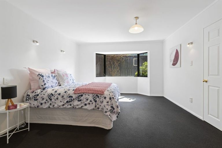 Photo of property in 1/16 Dalmahoy Place, Wattle Downs, Auckland, 2103