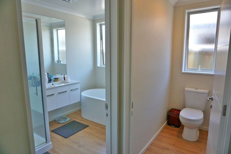 Photo of property in 22 Pounamu Place, Pegasus, 7612