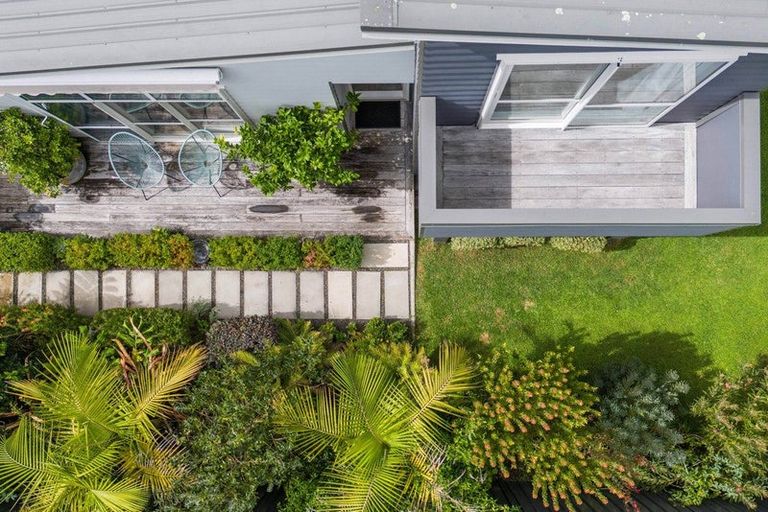 Photo of property in 35 Waione Avenue, Athenree, Waihi Beach, 3177