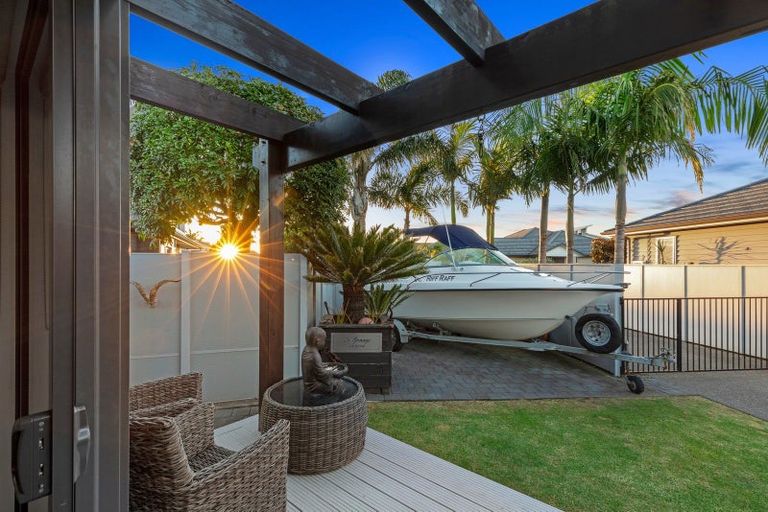 Photo of property in 43 Oceania Sands Way, Papamoa Beach, Papamoa, 3118