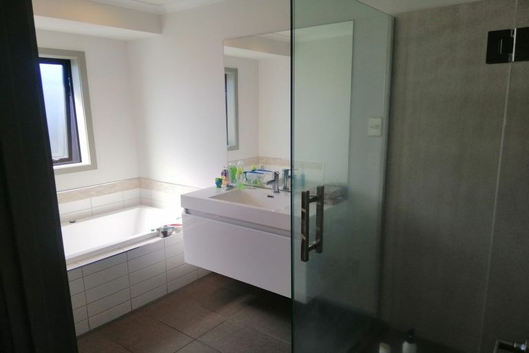 Photo of property in 5 Vanquish Place, Flagstaff, Hamilton, 3210