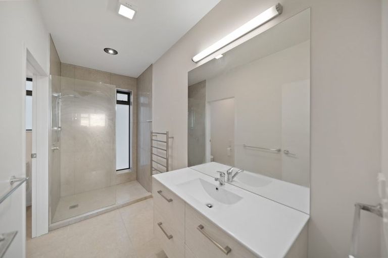 Photo of property in 5 Len Brown Place, Pukekohe, 2120