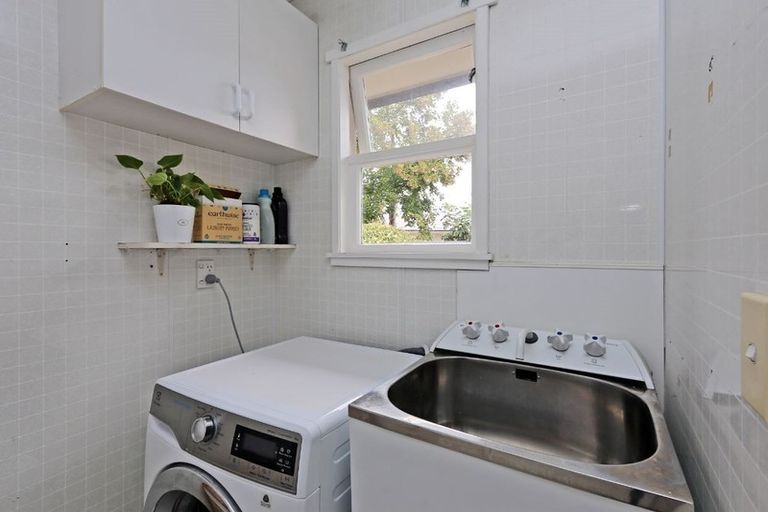 Photo of property in 937 Nelson Street North, Mahora, Hastings, 4120