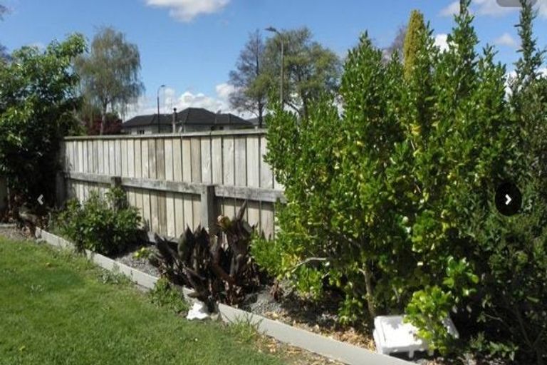 Photo of property in 2 Hobson Place, Takaro, Palmerston North, 4412