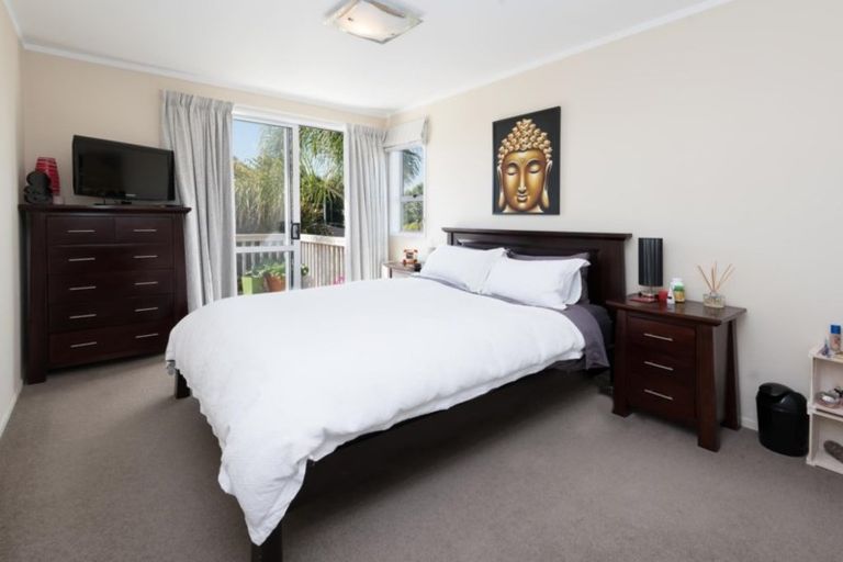 Photo of property in 1/25 Imogene Way, Half Moon Bay, Auckland, 2012
