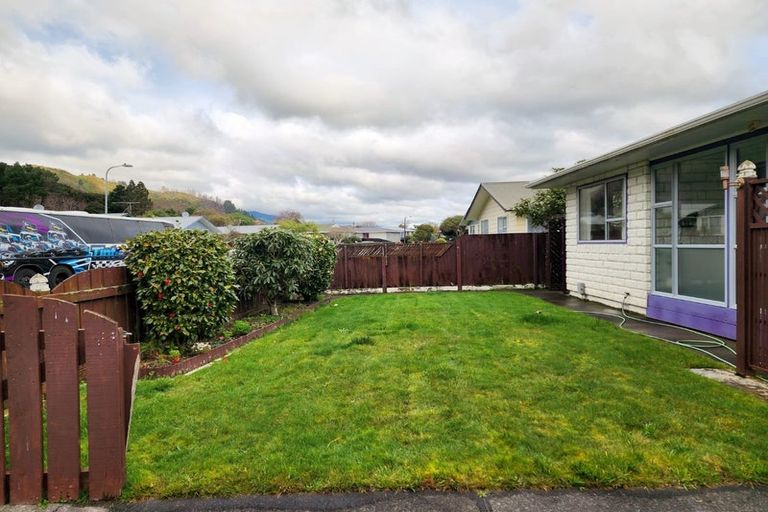 Photo of property in 11 Belgrave Street, Wainuiomata, Lower Hutt, 5014