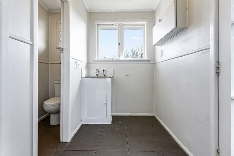 Photo of property in 98 Storey Avenue, Forest Lake, Hamilton, 3200