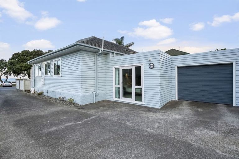 Photo of property in 23 Shelly Beach Parade, Cockle Bay, Auckland, 2014