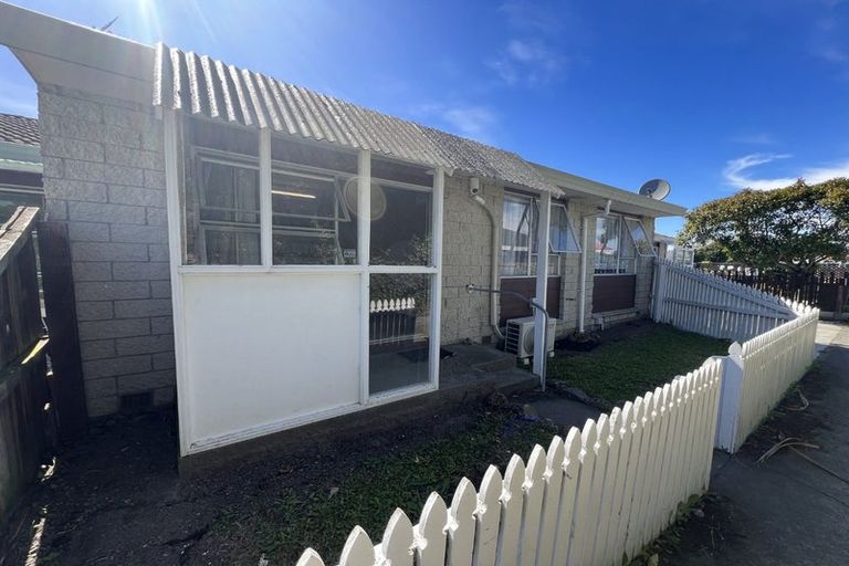 Photo of property in 2/98 Peverel Street, Riccarton, Christchurch, 8041