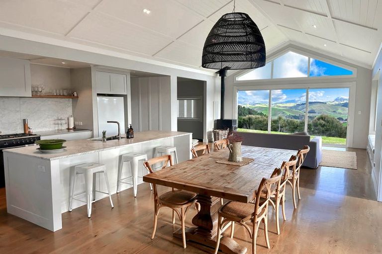 Photo of property in 14 Heipipi Drive, Eskdale, Napier, 4182