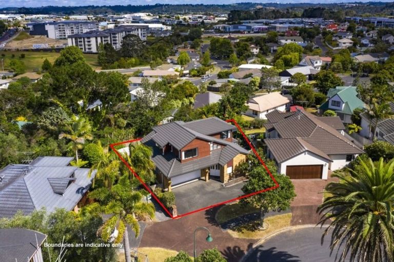 Photo of property in 61 Calypso Way, Unsworth Heights, Auckland, 0632