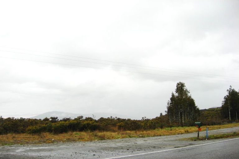 Photo of property in 1967e Arnold Valley Road, Moana, 7872