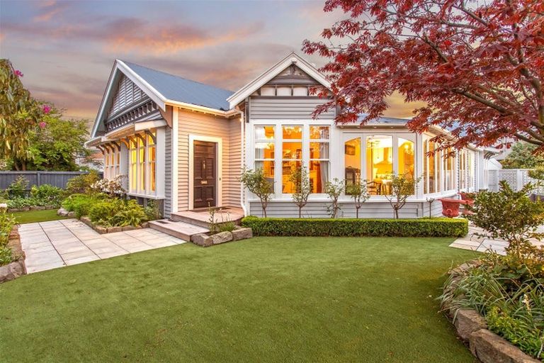 Photo of property in 121 Winchester Street, Merivale, Christchurch, 8014